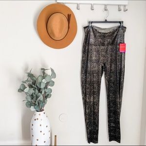 Spanx Velvet Shine Leggings 1x.